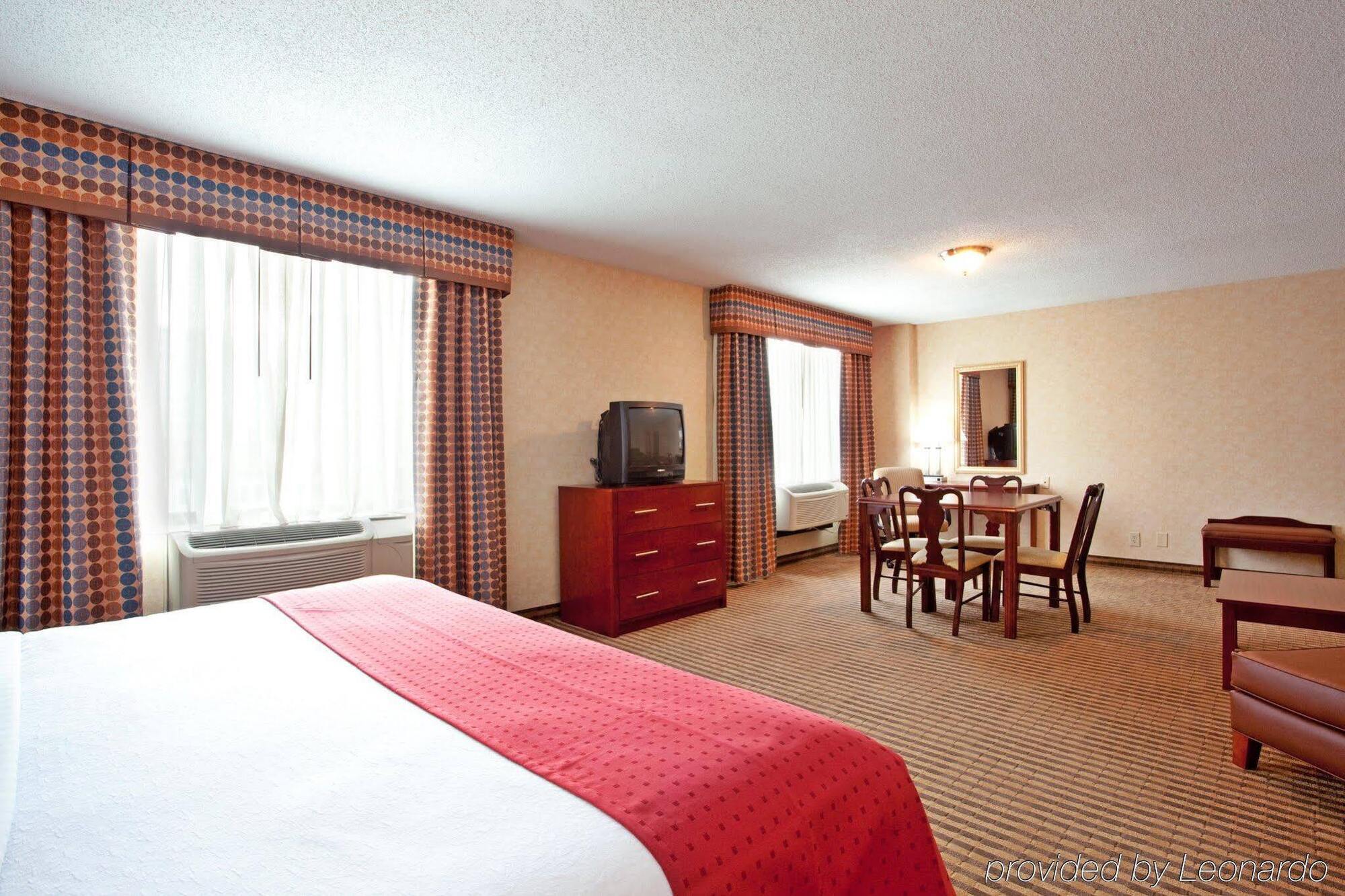 Lynchburg Grand Hotel Екстериор снимка